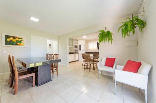 設施, Casa com Jardim e Acesso à Praia BB3475 (Casa com Jardim e Acesso a Praia BB3475) in 莫霍達斯佩德拉斯