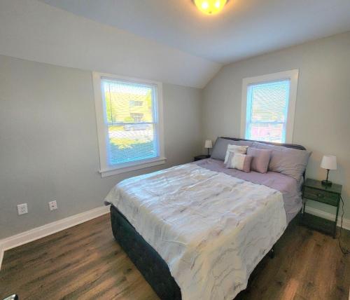 Crestwood Gem in Crestwood (IL)
