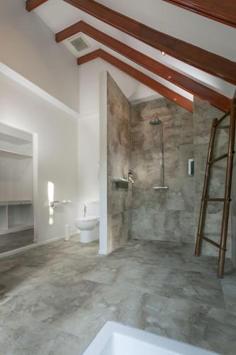 Baan Chang Sanctuary – Bang Tao Bay, WY