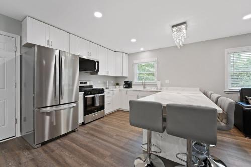 Exceptional Willowbrook Retreat in Darjena (IL)