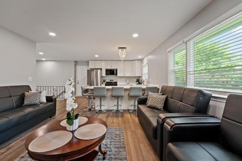 Exceptional Willowbrook Retreat in Darjena (IL)