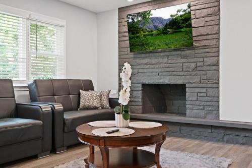 Exceptional Willowbrook Retreat in Darjena (IL)