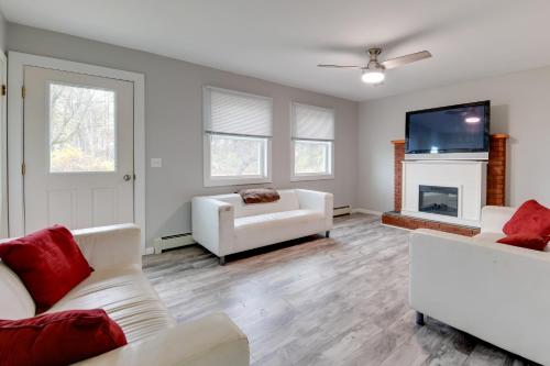 Ski, Hike & Explore: Home 5 Mi to Dtwn Burlington! in Essex (VT)