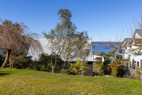Wakeman Cottage - image 4