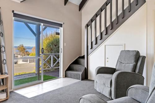 Wakeman Cottage - image 3