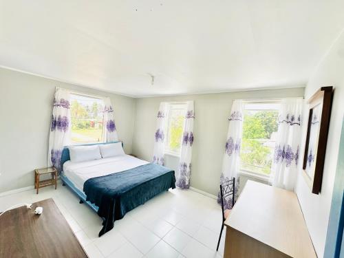 Bed, Nuku'alofa Town Cottage - Private Double Room in Nuku'alofa