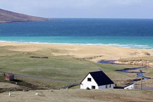 Otter Cottage, Manish