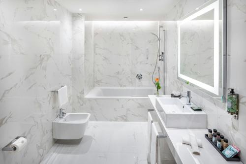 Starhotels Majestic - image 4