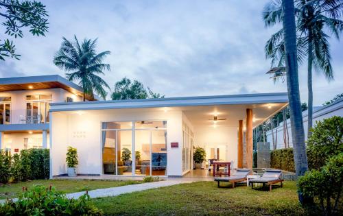 3 bedrooms, 5 beds
