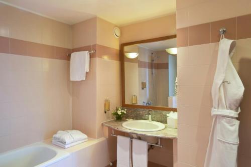 Starhotels Business Palace - image 8