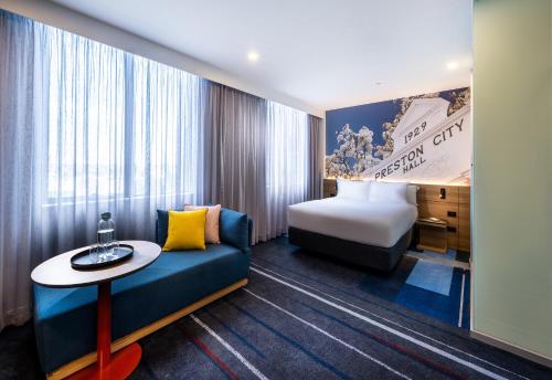room detail thumbnail 0