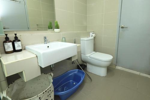 4BR-8Pax-3mins to IMAGO & Gleneagles KK in City Center