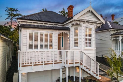 Luxury Ponsonby Villa in ويست سوبورب