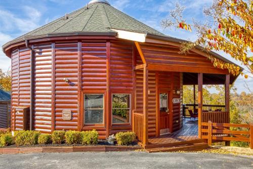 Declan's View - Cozy 1 bedroom with Game room and Great Mountain Views! cabin, Sevierville