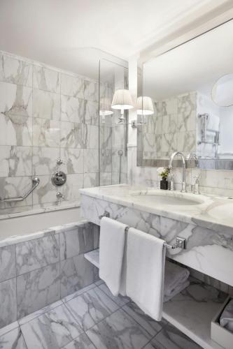 Castille Paris – Starhotels Collezione - image 13