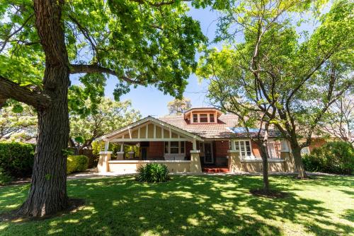 Carlyle Bungalow – khách sạn tại Brighton