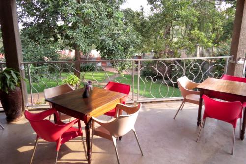 Kert, Dutchess Hotel and Restaurant in Fort Portal