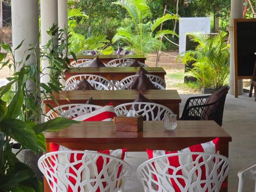 restavracija, White Beach Hostel in Koh Rong