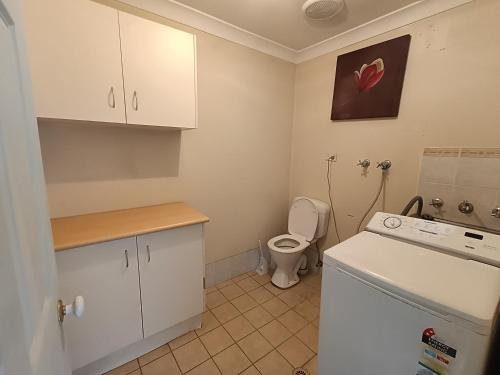 Budget Queen Room - 49a4 in Nyugat-Sydney