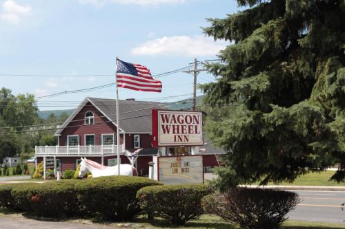 Sadržaji, Wagon Wheel Inn in Lenox (MA)