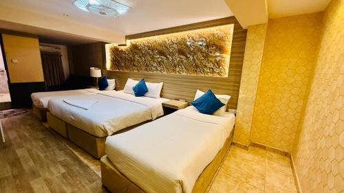 Trans World Hotel – Dubai
