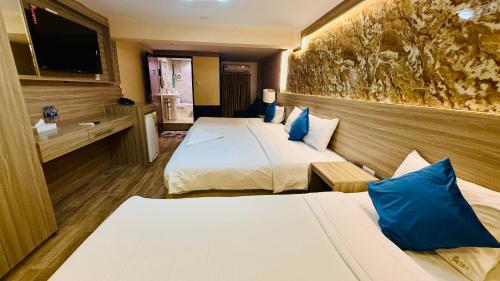Trans World Hotel – Dubai