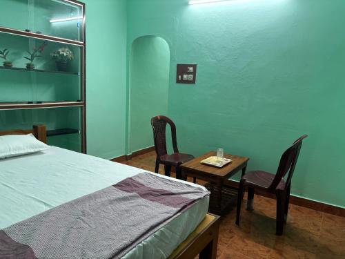 Balaji home stay in Auroville Road