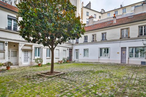 WS Montparnasse - Maine, Paris