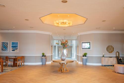 Lobby, Garden Route Hotel in Mossel Bay