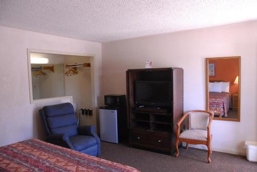 America's Best Inn and Suites Emporia - 편의 시설/서비스
