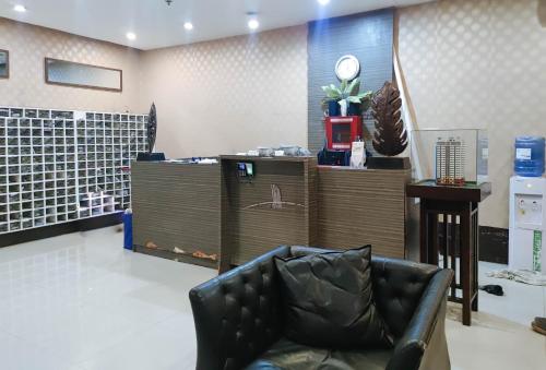 Lobby, San Marino JY7 Rentals by RedDoorz near Cebu Ferry Terminal