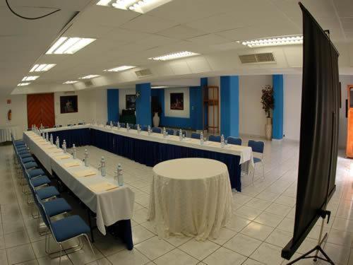 Hotel Maria Eugenia Ideally located in the prime touristic area of Tuxtla Gutierrez, Hotel María Eugenia promises a relaxing and wonderful visit. The property features a wide range of facilities to make your stay a plea