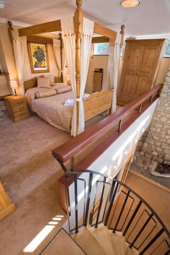 Bourne Hall Country Hotel - image 6