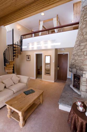 Bourne Hall Country Hotel - image 7