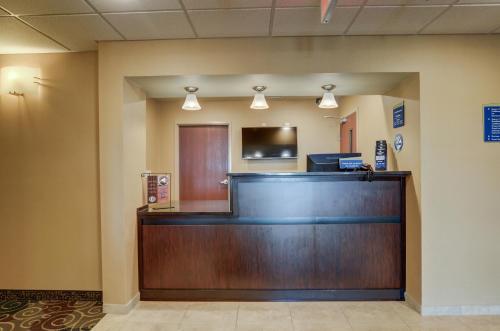 Cobblestone Inn & Suites - Ord