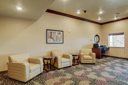 Cobblestone Inn & Suites - Ord