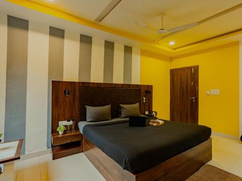 1 queen bed