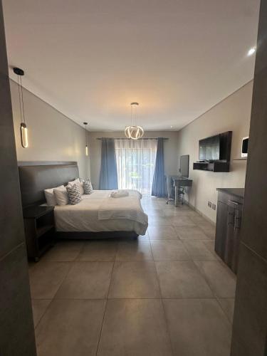 Manor Hills Guest Lodge in Rustenburg