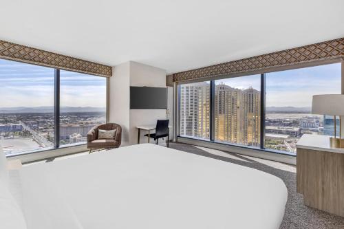 Elara by Hilton Grand Vacations - Center Strip - image 2