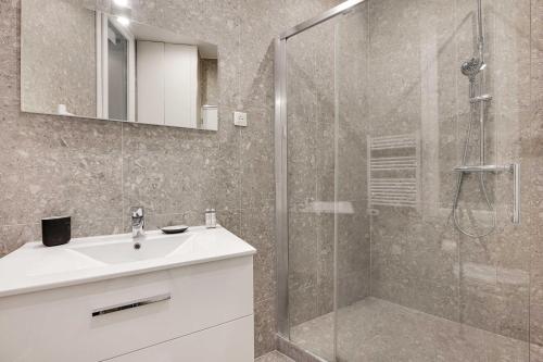 Cosy flat in the heart of Paris - Mobility lease - image 11