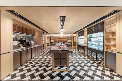 餐廳, 重慶福朋喜來登酒店 (Four Points by Sheraton Chongqing) in 重慶