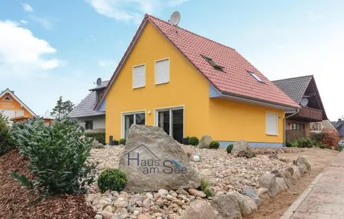 Atemberaubendes Haus Mit 3 Schlafzimmern In Röbel in Röbel, Deutschland