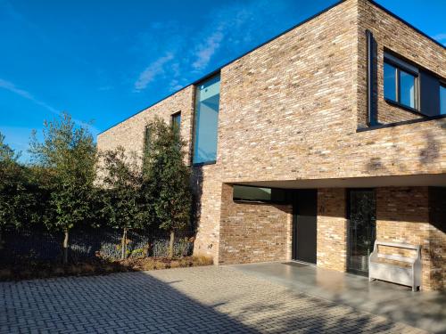Modern spatious house near Bruges