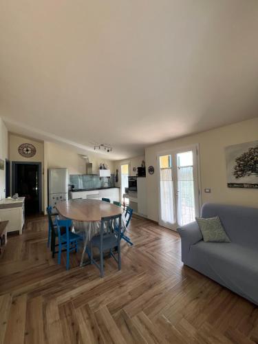 設施, La casina sulla valle in 多扎