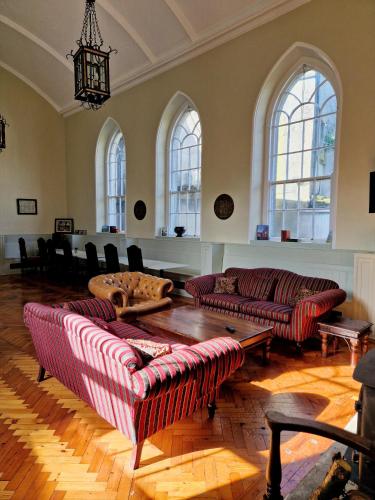 gedeelde lounge/tv-ruimte, The Forum - Mountmellick - Church in Mountmellick