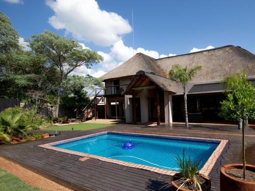bazen, Weavers Nest Guesthouse in Koro Creek Golf Estate
