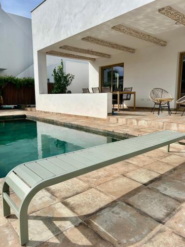 Casa Milivan Spacious Family Villa with Private Pool – khách sạn tại Đô thị Vilafames