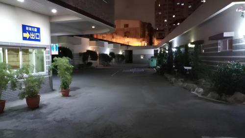 Exterior view, Treasure Island Motel - Fengshan in Fongshan District
