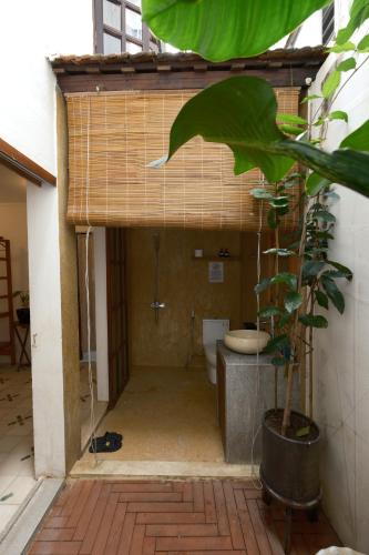 a-maze house in 昇龍皇城