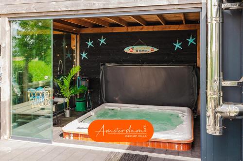 Amsterdam Group Villa 25 Beds 5 bedrooms in สวานเนนเบิร์ก